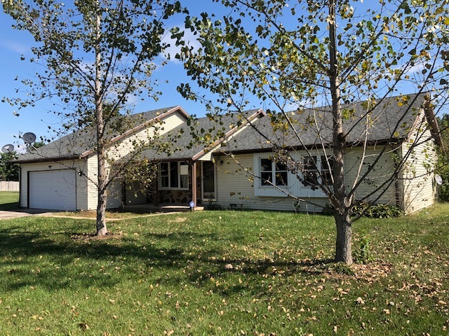 1950 E Chigger Holw S Dr in Crawfordsville, IN - Foto de edificio