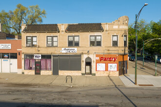 9200 S Cottage Grove Ave in Chicago, IL - Building Photo - Building Photo