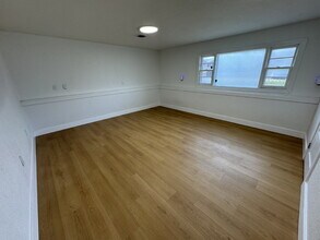 1014 S Rosalie Ave in Wichita, KS - Building Photo - Building Photo