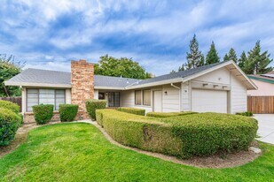 10 Morningsun Ct in Sacramento, CA - Building Photo