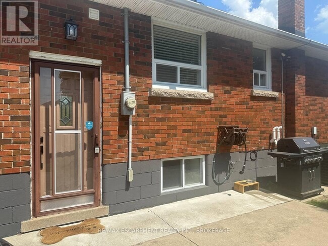 253 E 44th St in Hamilton, ON - Building Photo - Building Photo