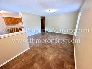 128 Lance Dr in Waxahachie, TX - Building Photo - Building Photo