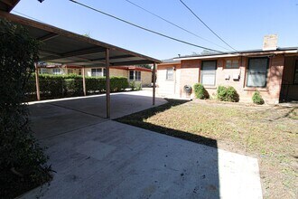 434 Cosgrove St in San Antonio, TX - Building Photo - Building Photo