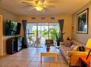 3000 NE 16th Ave, Unit 405 in Oakland Park, FL - Building Photo - Building Photo