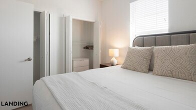 1030 Browning Rd, Unit 305 in Lakeland, FL - Foto de edificio - Building Photo