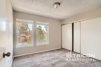 3954 S Idalia St in Aurora, CO - Building Photo - Building Photo