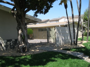 633 N Fig St in Escondido, CA - Building Photo - Building Photo