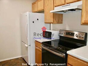 147 W 600 N in Tooele, UT - Foto de edificio - Building Photo