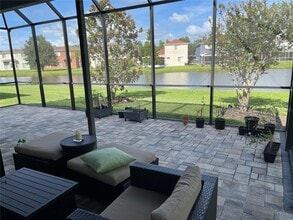19313 Aqua Springs Dr in Lutz, FL - Building Photo - Building Photo