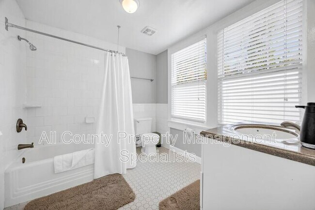 1037 Kinard Ct in Columbia, SC - Building Photo - Building Photo