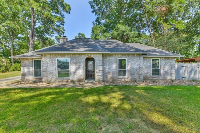 24610 Moorgate Ln in Huffman, TX - Building Photo - Building Photo