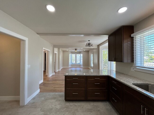 property at 716 10th St