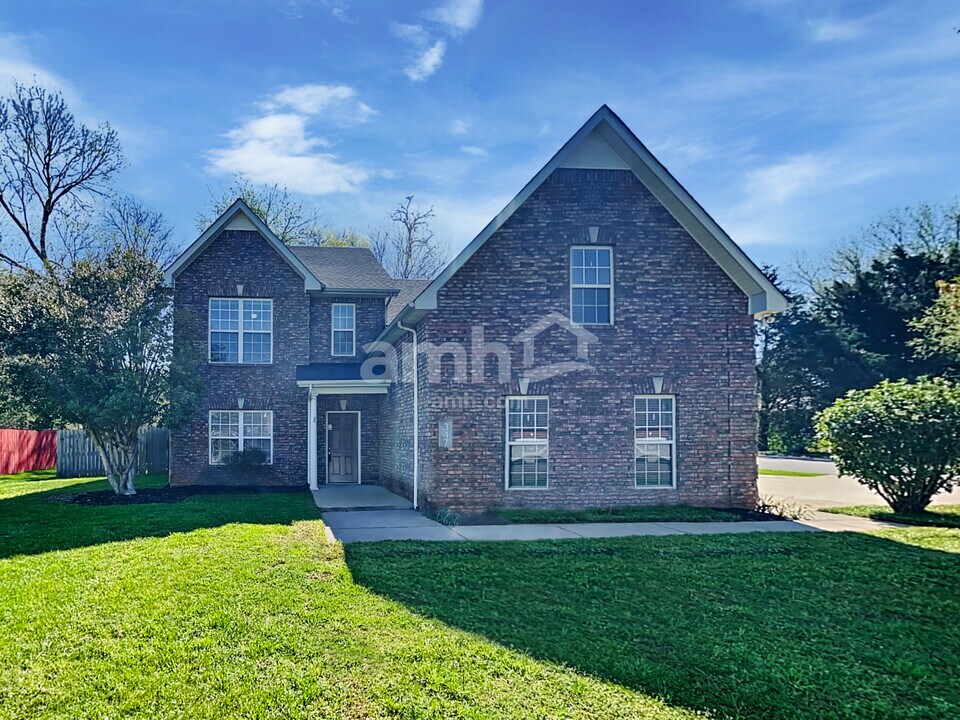 347 Titans Cir in Murfreesboro, TN - Building Photo