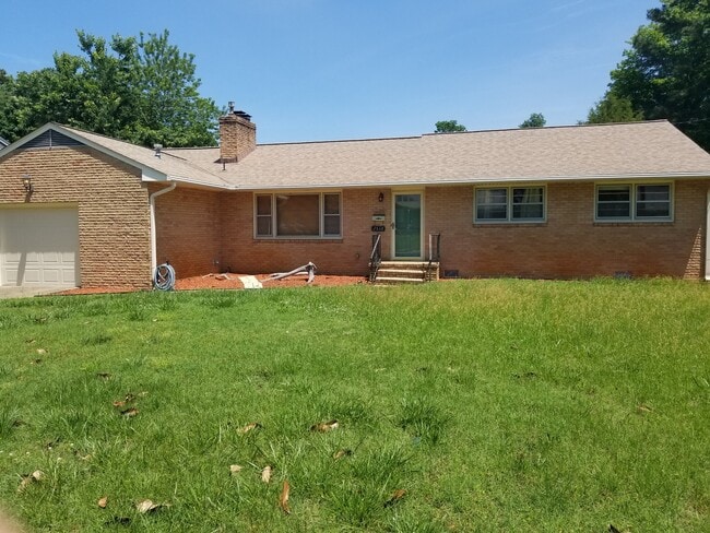 2538 College Blvd