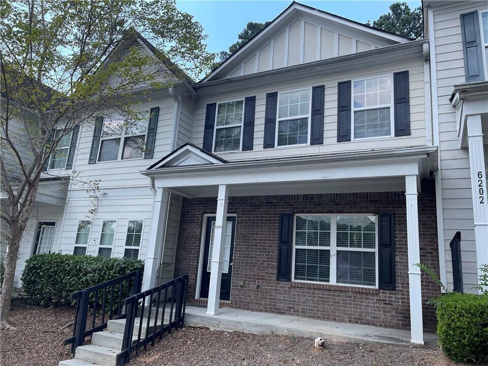 6206 Flat Trce in Union City, GA - Building Photo