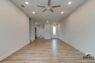 3046 Isles Wy in New Smyrna Beach, FL - Building Photo - Building Photo