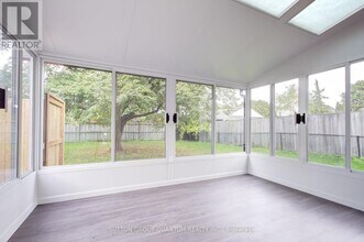 95 South Bend Rd E in Hamilton, ON - Building Photo - Building Photo
