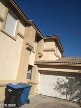 1432 Evening Song Ave in Henderson, NV - Building Photo - Building Photo