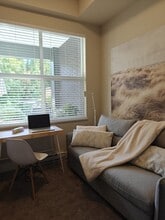 2120 Gladwin Rd, Unit 2120 in Abbotsford, BC - Building Photo - Building Photo