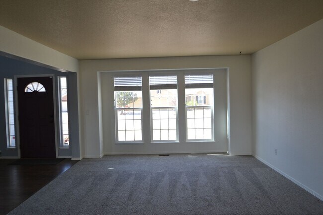 9786 Kings Canyon Dr in Peyton, CO - Building Photo - Building Photo