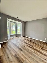950 Mill Creek Ave in Canton, GA - Foto de edificio - Building Photo