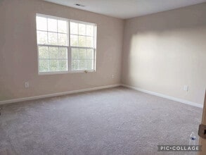 3837 Copperfield Ct in High Point, NC - Building Photo - Building Photo