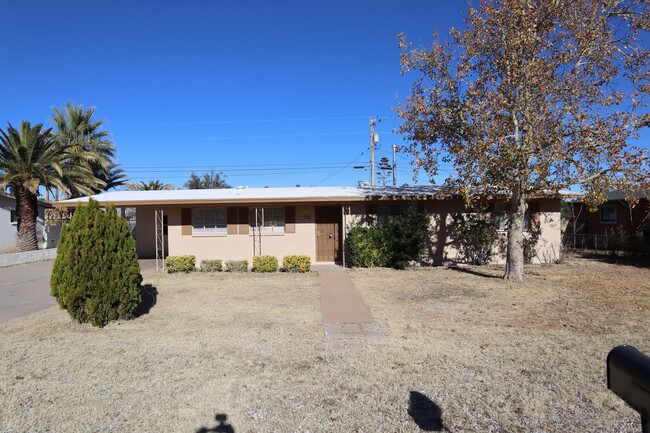 83 NE Martin Dr in Sierra Vista, AZ - Building Photo - Building Photo