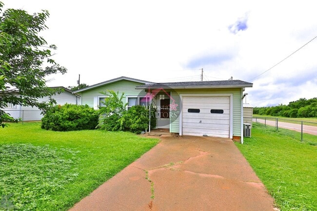 property at 5489 Encino Rd