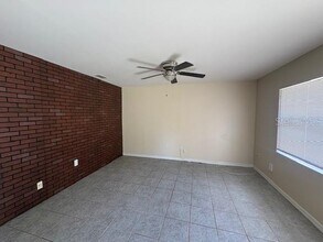 1028 Lakewood Ct in Lakeland, FL - Building Photo - Building Photo