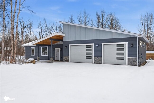 property at 1754 E Mary Red Cir