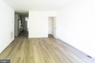 1500 V St SE in Washington, DC - Building Photo - Building Photo