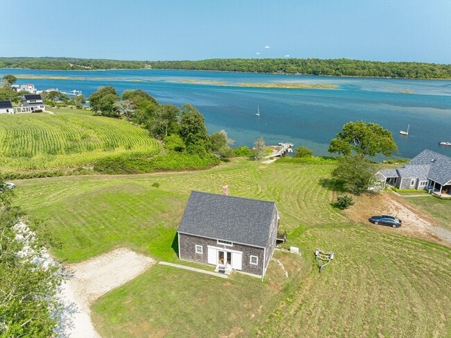 594 River Rd in Westport, MA - Building Photo - Building Photo
