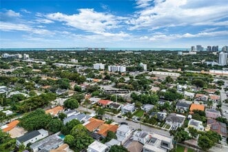 2520 SW 20th St in Miami, FL - Building Photo - Building Photo