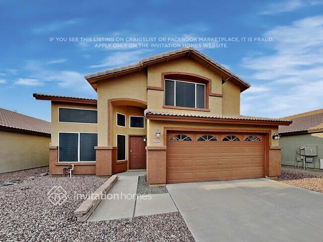 property at 3910 E Tremaine Ave