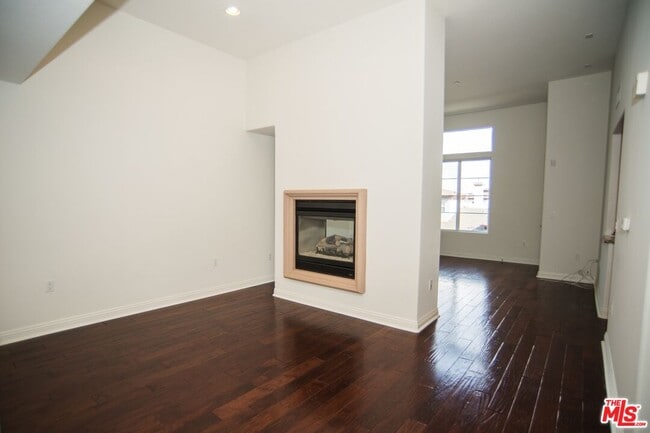 property at 5831 Seawalk Dr