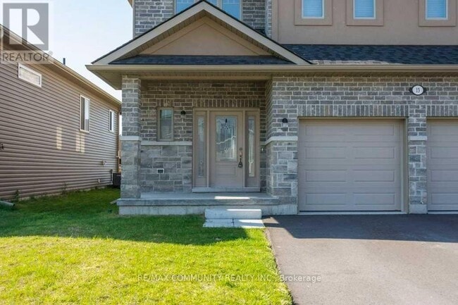 13 Laurel St in Belleville, ON - Building Photo - Building Photo