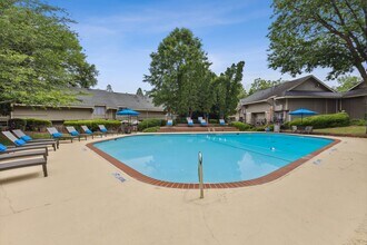 Aspen Pointe in Roswell, GA - Building Photo - Building Photo
