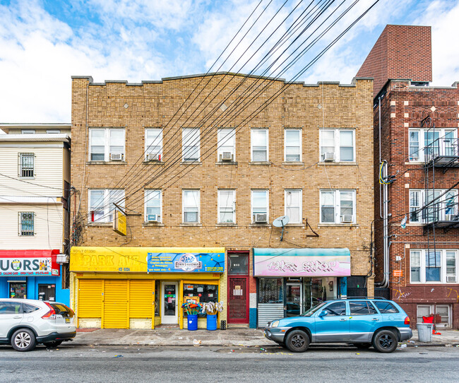 309 Park Ave in Paterson, NJ - Building Photo - Building Photo