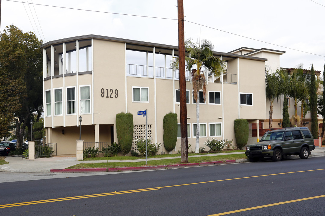 9129 National Blvd in Los Angeles, CA - Building Photo