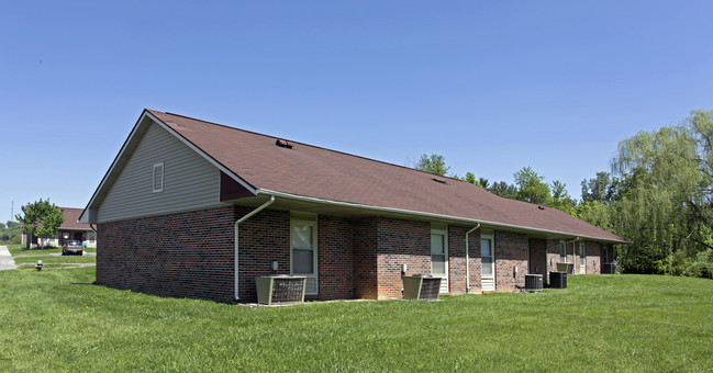 Regency Village in New Tazewell, TN - Building Photo - Building Photo