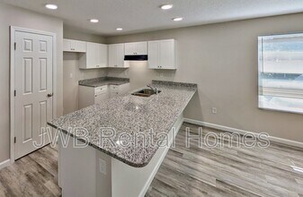 2127 Lewis St in Jacksonville, FL - Building Photo - Building Photo