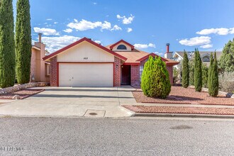 4517 Loma De Cobre Dr in El Paso, TX - Building Photo - Building Photo