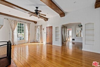 460 N Harper Ave in Los Angeles, CA - Building Photo - Building Photo