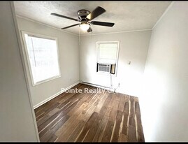 409 Brook Ave in South Hill, VA - Building Photo