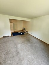 765 Washington St in Woodstock, IL - Building Photo - Building Photo