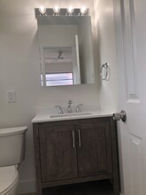 822 NW 32nd Pl in Miami, FL - Building Photo - Building Photo