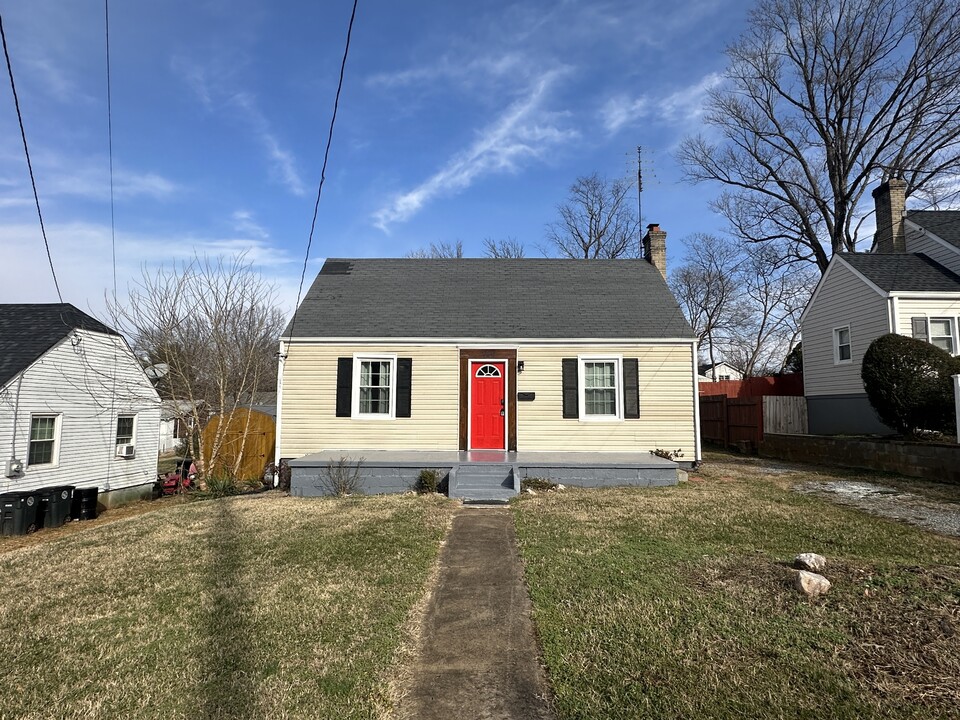 220 Morgan St in Lynchburg, VA - Building Photo