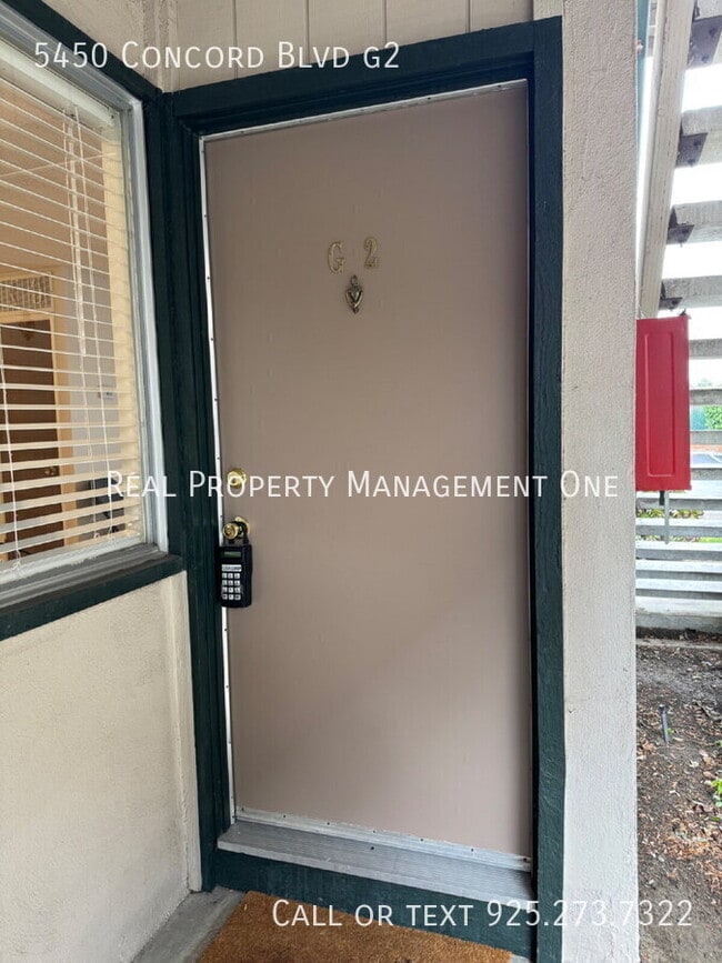 5450 Concord Blvd in Concord, CA - Building Photo - Building Photo