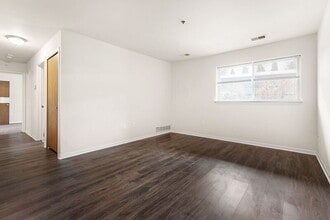 3670 S John Hix Rd in Wayne, MI - Building Photo - Building Photo