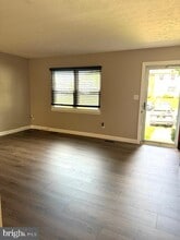 1296 Holmespun Dr in Pasadena, MD - Building Photo - Building Photo
